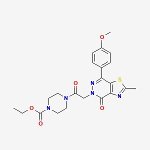 molecular formula C22H25N5O5S B2411839 4-(2-(7-(4-甲氧基苯基)-2-甲基-4-氧代噻唑并[4,5-d]嘧啶-5(4H)-基)乙酰基)哌嗪-1-羧酸乙酯 CAS No. 953956-16-6