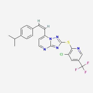 molecular formula C22H17ClF3N5S B2412716 2-{[3-Chloro-5-(trifluoromethyl)-2-pyridinyl]sulfanyl}-7-(4-isopropylstyryl)[1,2,4]triazolo[1,5-a]pyrimidine CAS No. 303986-70-1