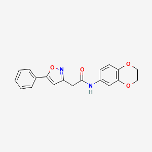 molecular formula C19H16N2O4 B2412841 N-(2,3-二氢苯并[b][1,4]二氧杂环-6-基)-2-(5-苯基异恶唑-3-基)乙酰胺 CAS No. 953245-54-0