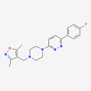 molecular formula C20H22FN5O B2413015 4-[[4-[6-(4-Fluorophenyl)pyridazin-3-yl]piperazin-1-yl]methyl]-3,5-dimethyl-1,2-oxazole CAS No. 2380166-84-5