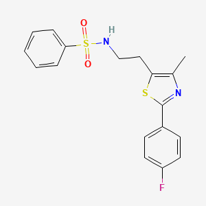 molecular formula C18H17FN2O2S2 B2413020 N-{2-[2-(4-氟苯基)-4-甲基-1,3-噻唑-5-基]乙基}苯磺酰胺 CAS No. 894005-10-8