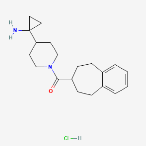 molecular formula C20H29ClN2O B2413146 [4-(1-氨基环丙基)哌啶-1-基]-(6,7,8,9-四氢-5H-苯并[7]环庚烯-7-基)甲酮; 盐酸盐 CAS No. 2418714-94-8