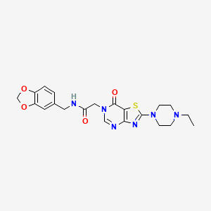 molecular formula C21H24N6O4S B2413986 N-(1,3-苯并二氧杂环-5-基甲基)-2-[2-(4-乙基哌嗪-1-基)-7-氧代[1,3]噻唑并[4,5-d]嘧啶-6(7H)-基]乙酰胺 CAS No. 950467-27-3