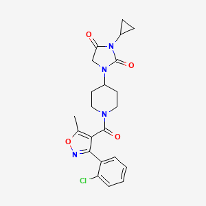 molecular formula C22H23ClN4O4 B2413990 1-{1-[3-(2-Chlorophenyl)-5-methyl-1,2-oxazole-4-carbonyl]piperidin-4-yl}-3-cyclopropylimidazolidine-2,4-dione CAS No. 2097862-13-8