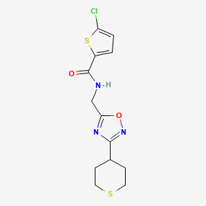 5-chloro-N-((3-(tetrahydro-2H-thiopyran-4-yl)-1,2,4-oxadiazol-5-yl)methyl)thiophene-2-carboxamide