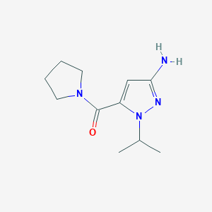 molecular formula C11H18N4O B2415282 1-Isopropyl-5-(pyrrolidin-1-ylcarbonyl)-1H-pyrazol-3-amine CAS No. 1890972-47-0
