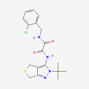 molecular formula C18H21ClN4O2S B2415385 N'-(2-tert-butyl-4,6-dihydrothieno[3,4-c]pyrazol-3-yl)-N-[(2-chlorophenyl)methyl]oxamide CAS No. 899994-05-9