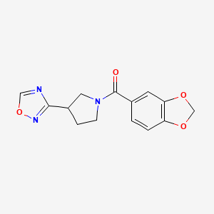 molecular formula C14H13N3O4 B2415447 (3-(1,2,4-Oxadiazol-3-yl)pyrrolidin-1-yl)(benzo[d][1,3]dioxol-5-yl)methanone CAS No. 2034319-98-5