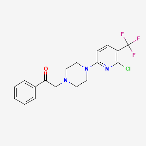 molecular formula C18H17ClF3N3O B2415907 2-{4-[6-氯-5-(三氟甲基)吡啶-2-基]哌嗪-1-基}-1-苯乙酮 CAS No. 2058813-90-2