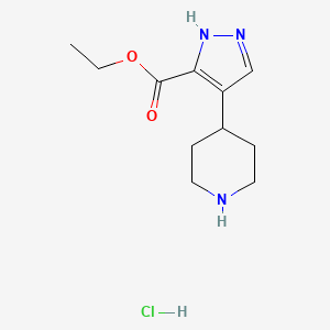 molecular formula C11H18ClN3O2 B2417303 4-哌啶-4-基-1H-吡唑-5-羧酸乙酯;盐酸盐 CAS No. 2377031-51-9