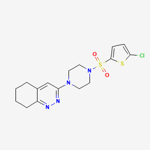 molecular formula C16H19ClN4O2S2 B2417324 3-(4-((5-Chlorothiophen-2-yl)sulfonyl)piperazin-1-yl)-5,6,7,8-tetrahydrocinnoline CAS No. 2034318-40-4