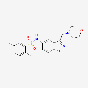 molecular formula C22H27N3O4S B2417909 2,3,5,6-Tetramethyl-N-[3-(morpholin-4-ylmethyl)-1,2-benzoxazol-5-yl]benzenesulfonamide CAS No. 2380009-22-1