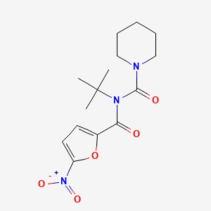 molecular formula C15H21N3O5 B2417930 N-(叔丁基)-N-(5-硝基呋喃-2-羰基)哌啶-1-甲酰胺 CAS No. 923114-00-5