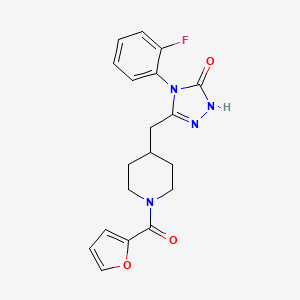 molecular formula C19H19FN4O3 B2418455 4-(2-fluorophenyl)-3-((1-(furan-2-carbonyl)piperidin-4-yl)methyl)-1H-1,2,4-triazol-5(4H)-one CAS No. 2034233-69-5