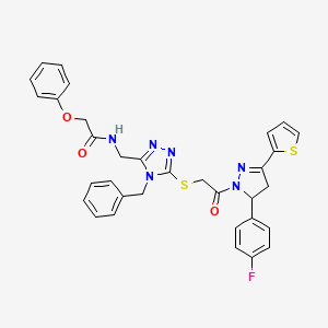 molecular formula C33H29FN6O3S2 B2419312 N-((4-benzyl-5-((2-(5-(4-fluorophenyl)-3-(thiophen-2-yl)-4,5-dihydro-1H-pyrazol-1-yl)-2-oxoethyl)thio)-4H-1,2,4-triazol-3-yl)methyl)-2-phenoxyacetamide CAS No. 393783-18-1
