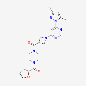 molecular formula C22H29N7O3 B2419381 (1-(6-(3,5-dimethyl-1H-pyrazol-1-yl)pyrimidin-4-yl)azetidin-3-yl)(4-(tetrahydrofuran-2-carbonyl)piperazin-1-yl)methanone CAS No. 2034233-20-8