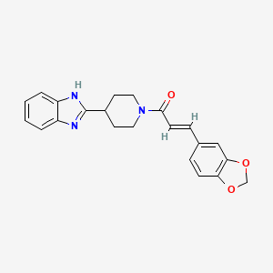 molecular formula C22H21N3O3 B2420052 (E)-1-(4-(1H-benzo[d]imidazol-2-yl)piperidin-1-yl)-3-(benzo[d][1,3]dioxol-5-yl)prop-2-en-1-one CAS No. 887885-17-8