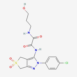 molecular formula C16H17ClN4O5S B2420682 N1-(2-(4-氯苯基)-5,5-二氧化-4,6-二氢-2H-噻吩并[3,4-c]吡唑-3-基)-N2-(3-羟基丙基)草酰胺 CAS No. 899989-80-1