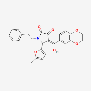 (4E)-4-[2,3-dihydro-1,4-benzodioxin-6-yl(hydroxy)methylidene]-5-(5-methylfuran-2-yl)-1-(2-phenylethyl)pyrrolidine-2,3-dione