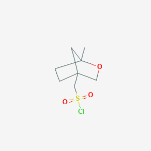 B2421196 (1-Methyl-2-oxabicyclo[2.2.1]heptan-4-yl)methanesulfonyl chloride CAS No. 2243513-80-4