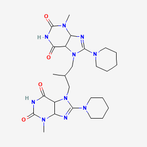 molecular formula C26H36N10O4 B2421895 3-methyl-7-{2-methyl-3-[3-methyl-2,6-dioxo-8-(piperidin-1-yl)-2,3,6,7-tetrahydro-1H-purin-7-yl]propyl}-8-(piperidin-1-yl)-2,3,6,7-tetrahydro-1H-purine-2,6-dione CAS No. 1798489-57-2