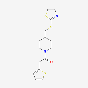 molecular formula C15H20N2OS3 B2423204 1-(4-(((4,5-Dihydrothiazol-2-yl)thio)methyl)piperidin-1-yl)-2-(thiophen-2-yl)ethanone CAS No. 1421445-16-0