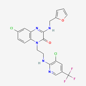 molecular formula C21H16Cl2F3N5O2 B2423212 6-chloro-1-(2-{[3-chloro-5-(trifluoromethyl)-2-pyridinyl]amino}ethyl)-3-[(2-furylmethyl)amino]-2(1H)-quinoxalinone CAS No. 303986-19-8