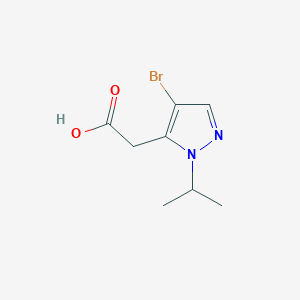 molecular formula C8H11BrN2O2 B2423383 (4-bromo-1-isopropyl-1H-pyrazol-5-yl)acetic acid CAS No. 1328640-52-3