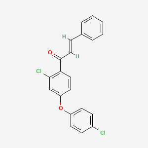 molecular formula C21H14Cl2O2 B2423691 (E)-1-[2-chloro-4-(4-chlorophenoxy)phenyl]-3-phenylprop-2-en-1-one CAS No. 1159001-36-1