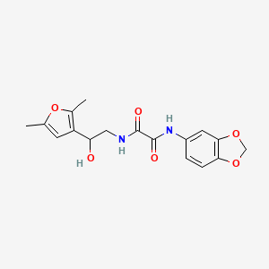 molecular formula C17H18N2O6 B2424880 N1-(benzo[d][1,3]dioxol-5-yl)-N2-(2-(2,5-dimethylfuran-3-yl)-2-hydroxyethyl)oxalamide CAS No. 2319852-26-9