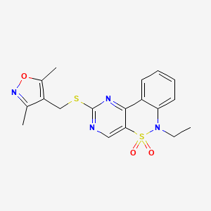 molecular formula C18H18N4O3S2 B2425665 2-{[(3,5-dimethyl-1,2-oxazol-4-yl)methyl]sulfanyl}-6-ethyl-6H-pyrimido[5,4-c][2,1]benzothiazine 5,5-dioxide CAS No. 1326899-93-7