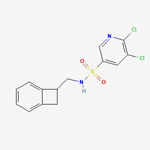 molecular formula C14H12Cl2N2O2S B2427082 N-({bicyclo[4.2.0]octa-1(6),2,4-trien-7-yl}methyl)-5,6-dichloropyridine-3-sulfonamide CAS No. 1490408-86-0