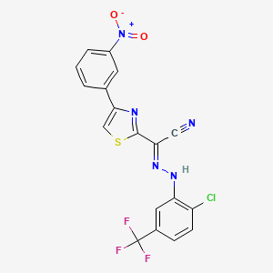 molecular formula C18H9ClF3N5O2S B2427294 (2E)-{2-[2-氯-5-(三氟甲基)苯基]肼亚基}[4-(3-硝基苯基)-1,3-噻唑-2-基]乙腈 CAS No. 477286-98-9