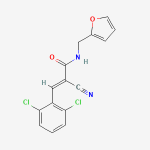 B2427633 (E)-2-cyano-3-(2,6-dichlorophenyl)-N-(furan-2-ylmethyl)prop-2-enamide CAS No. 406711-69-1