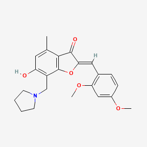 molecular formula C23H25NO5 B2427700 (Z)-2-(2,4-dimethoxybenzylidene)-6-hydroxy-4-methyl-7-(pyrrolidin-1-ylmethyl)benzofuran-3(2H)-one CAS No. 904505-88-0