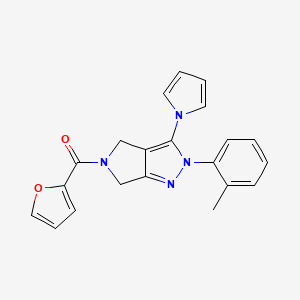 molecular formula C21H18N4O2 B2427749 (3-(1H-吡咯-1-基)-2-(邻甲苯基)吡咯并[3,4-c]吡唑-5(2H,4H,6H)-基)(呋喃-2-基)甲酮 CAS No. 1251574-27-2