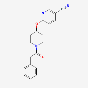 molecular formula C19H19N3O2 B2427907 6-((1-(2-苯乙酰基)哌啶-4-基)氧基)烟腈 CAS No. 1421501-42-9