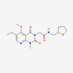 molecular formula C18H24N4O5 B2428670 2-(6-ethyl-5-methoxy-1-methyl-2,4-dioxo-1,2-dihydropyrido[2,3-d]pyrimidin-3(4H)-yl)-N-((tetrahydrofuran-2-yl)methyl)acetamide CAS No. 941984-16-3