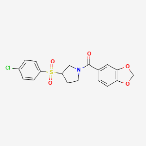 molecular formula C18H16ClNO5S B2428870 苯并[d][1,3]二氧杂-5-基(3-((4-氯苯基)磺酰基)吡咯烷-1-基)甲酮 CAS No. 1797248-11-3
