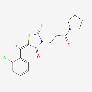 molecular formula C17H17ClN2O2S2 B2429130 (E)-5-(2-chlorobenzylidene)-3-(3-oxo-3-(pyrrolidin-1-yl)propyl)-2-thioxothiazolidin-4-one CAS No. 381200-43-7