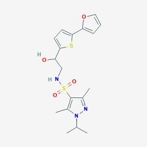 molecular formula C18H23N3O4S2 B2429150 N-{2-[5-(furan-2-yl)thiophen-2-yl]-2-hydroxyethyl}-3,5-dimethyl-1-(propan-2-yl)-1H-pyrazole-4-sulfonamide CAS No. 2309347-52-0