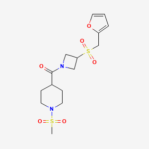 molecular formula C15H22N2O6S2 B2429397 (3-((Furan-2-ylmethyl)sulfonyl)azetidin-1-yl)(1-(methylsulfonyl)piperidin-4-yl)methanone CAS No. 1797870-84-8