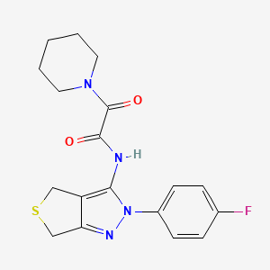 molecular formula C18H19FN4O2S B2429407 N-[2-(4-fluorophenyl)-4,6-dihydrothieno[3,4-c]pyrazol-3-yl]-2-oxo-2-piperidin-1-ylacetamide CAS No. 900010-26-6