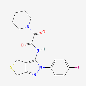 molecular formula C18H19FN4O2S B2429407 N-(2-(4-fluorophényl)-4,6-dihydro-2H-thieno[3,4-c]pyrazol-3-yl)-2-oxo-2-(pipéridin-1-yl)acétamide CAS No. 900010-26-6