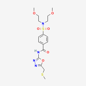 molecular formula C17H24N4O6S2 B2430360 4-[双(2-甲氧基乙基)磺酰胺基]-N-[5-(甲硫基甲基)-1,3,4-恶二唑-2-基]苯甲酰胺 CAS No. 685837-43-8