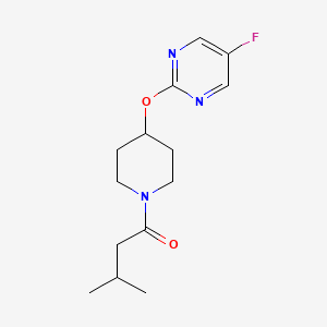 molecular formula C14H20FN3O2 B2430596 1-[4-(5-Fluoropyrimidin-2-yl)oxypiperidin-1-yl]-3-methylbutan-1-one CAS No. 2380070-86-8