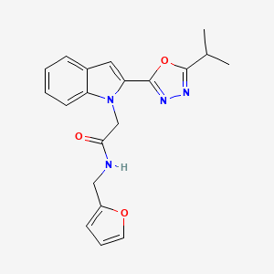 N-(furan-2-ylmethyl)-2-(2-(5-isopropyl-1,3,4-oxadiazol-2-yl)-1H-indol-1-yl)acetamide