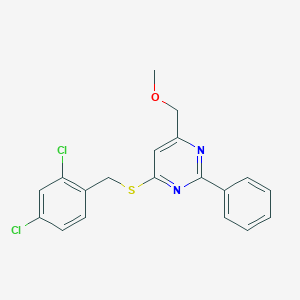 molecular formula C19H16Cl2N2OS B2431817 4-[(2,4-二氯苄基)硫代]-6-(甲氧基甲基)-2-苯基嘧啶 CAS No. 339279-22-0