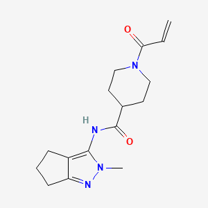 molecular formula C16H22N4O2 B2431990 N-(2-Methyl-5,6-dihydro-4H-cyclopenta[c]pyrazol-3-yl)-1-prop-2-enoylpiperidine-4-carboxamide CAS No. 2361825-82-1