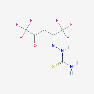 molecular formula C6H5F6N3OS B2432081 [(Z)-(1,1,1,5,5,5-Hexafluor-4-oxopentan-2-yliden)amino]thioharnstoff CAS No. 691879-66-0